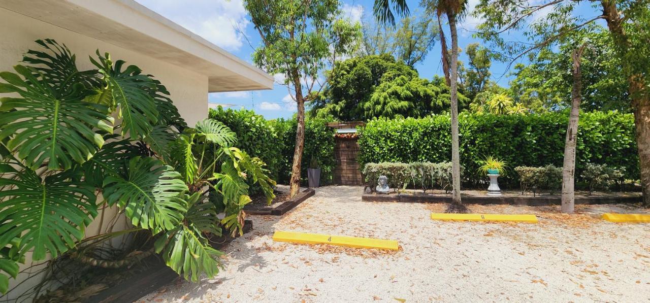 Private Aparment Studio In The Hard Of Miami Unit # 6 Opa-locka Exterior foto