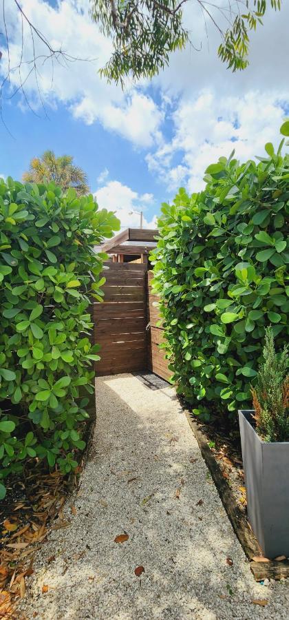 Private Aparment Studio In The Hard Of Miami Unit # 6 Opa-locka Exterior foto